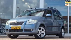 Blauw, metallic lak Gebruikt 2008 Skoda Roomster Style Stationwagen | € 2.894 (Eerlijke prijs)