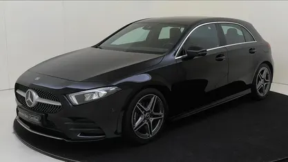 Zwart Gebruikt 2019 Mercedes A180 Business Hatchback | € 23.945 (Eerlijke prijs)