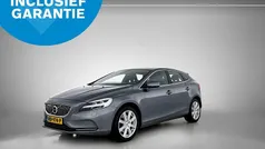 Grijs metallic Gebruikt 2017 Volvo V40 Stationwagen | € 15.950 (Eerlijke prijs)