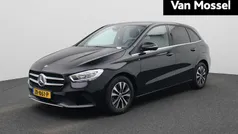 Gebruikt 2019 Mercedes B200 Business MPV | € 22.900 (Eerlijke prijs)