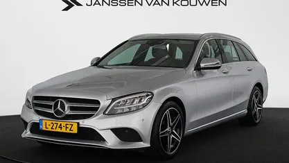 Grijs Occasion 2019 Mercedes C180 Premium Plus Stationwagen | € 24.885 (Eerlijke prijs)