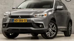 Grijs, metallic lak Gebruikt 2017 Mitsubishi ASX Intense SUV | € 12.945 (Eerlijke prijs)