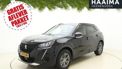 Zwart Gebruikt 2023 Peugeot e-2008 Style SUV | € 20.950 (Eerlijke prijs)