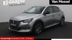 Grijs Gebruikt 2022 Peugeot e-208 Active Hatchback | € 18.440 (Eerlijke prijs)