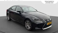 Zwart Gebruikt 2018 Lexus IS300h Business Edition Sedan | € 24.590 (Goede deal)