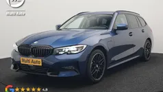 Blauw Gebruikt 2021 BMW 330e Sport Line Stationwagen | € 28.740 (Goede deal)