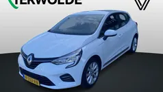 Wit Gebruikt 2020 Renault Clio V Intens Hatchback | € 13.295 (Eerlijke prijs)