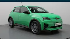 Groen Nieuw 2025 Renault R5 Evolution Hatchback | € 25.990 (Goede deal)