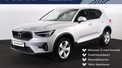 Zilver, metallic lak Gebruikt 2023 Volvo XC40 Core SUV | € 40.900 (Goede deal)