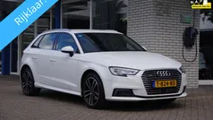 Wit Gebruikt 2020 Audi A3 Sportback e-tron Sport Sedan | € 22.300 (Eerlijke prijs)