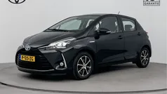 Zwart Gebruikt 2018 Toyota Yaris Hatchback | € 14.950 (Eerlijke prijs)