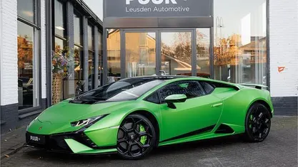 Groen Gebruikt 2024 Lamborghini Huracán Coupé | € 375.000 (Eerlijke prijs)