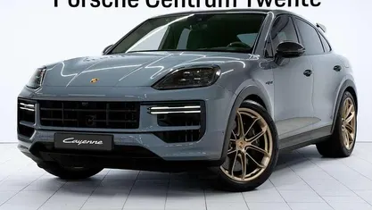 Occasion Porsche Cayenne Turbo E-Hybrid 740 PK (544 kW) 2024 Grijs SUV