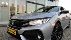 Grijs (metallic) Gebruikt 2020 Honda Civic Elegance Hatchback | € 21.950 (Eerlijke prijs)