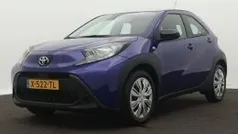 Blauw Gebruikt 2024 Toyota Aygo Play Hatchback | € 20.445 (Goede deal)