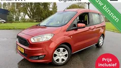 Rood Gebruikt 2014 Ford Tourneo Connect Titanium MPV | € 8.950 (Eerlijke prijs)