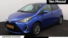 Blauw Gebruikt 2020 Toyota Yaris Hybrid Hatchback | € 18.240 (Eerlijke prijs)