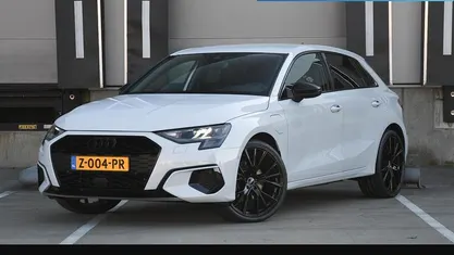 Occasion Audi A3 Sportback e-tron Business 204 PK (150 kW) 2021 Wit Hatchback