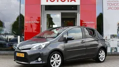 Grijs Gebruikt 2013 Toyota Yaris Hatchback | € 10.999 (Eerlijke prijs)