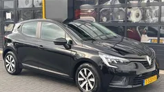 Gebruikt 2023 Renault Clio V Equilibre Hatchback | € 15.450 (Eerlijke prijs)