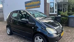 Zwart Gebruikt 2001 Mercedes A140 Classic MPV | € 899 (Eerlijke prijs)