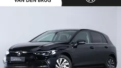 Gebruikt 2023 VW Golf VIII Hatchback | € 26.895 (Super prijs)