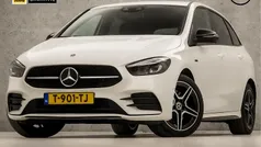 Wit Gebruikt 2020 Mercedes B250e AMG MPV | € 24.445 (Super prijs)