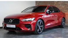 Oranje Gebruikt 2021 Volvo S60 R-Design Sedan | € 29.950 (Eerlijke prijs)