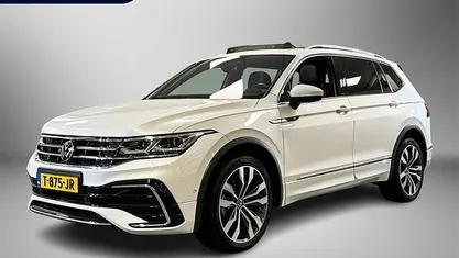 Wit Gebruikt 2023 VW Tiguan Allspace Business+ SUV | € 43.995 (Eerlijke prijs)