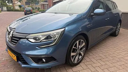 Occasion Renault Mégane GrandTour Bose Edition 101 PK (74 kW) 2017 Blauw Stationwagen