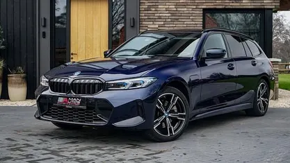 Blauw Occasion 2023 BMW 330 M Sport Stationwagen | € 39.850 (Goede deal)