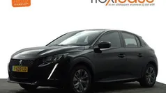 Zwart Gebruikt 2023 Peugeot e-208 Allure Hatchback | € 16.900 (Super prijs)