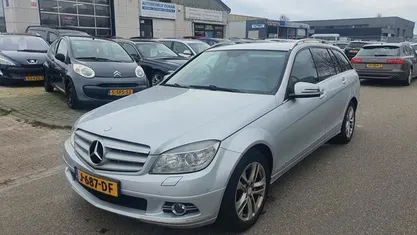 Grijs, metallic lak Gebruikt 2010 Mercedes C200 Avantgarde Stationwagen | € 4.950 (Eerlijke prijs)