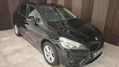 Zwart Gebruikt 2018 BMW 220 Executive Stationwagen | € 19.995 (Eerlijke prijs)
