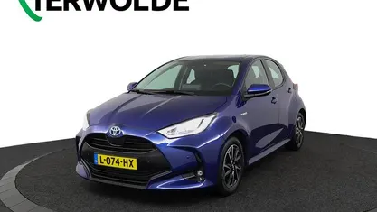 Occasion Toyota Yaris Hybrid 2021 Blauw Hatchback