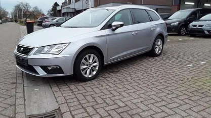 Grijs Occasion 2019 Seat Leon ST Style Stationwagen | € 19.850 (Eerlijke prijs)