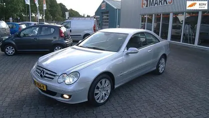 Grijs Gebruikt 2006 Mercedes CLK350 Elegance Coupé | € 7.500 (Eerlijke prijs)