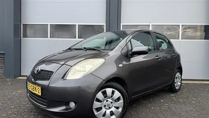 Grijs Gebruikt 2008 Toyota Yaris Sol Hatchback | € 5.950 (Eerlijke prijs)