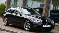 Zwart, metallic lak Gebruikt 2017 BMW 318 Executive Stationwagen | € 15.950 (Goede deal)