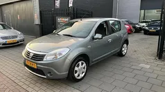 Gebruikt 2009 Dacia Sandero Lauréate Hatchback | € 1.999 (Eerlijke prijs)