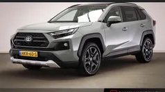 Gebruikt 2022 Toyota RAV4 Hybrid SUV | € 44.095 (Eerlijke prijs)