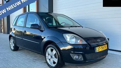 Occasion Ford Fiesta Futura 80 PK (58 kW) 2007 Zwart Hatchback