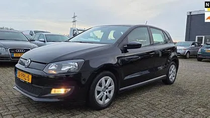 Zwart (metallic) Gebruikt 2011 VW Polo Hatchback | € 3.950 (Eerlijke prijs)