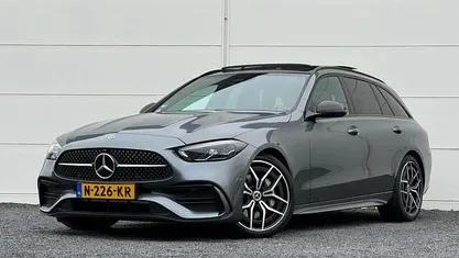 Grijs Occasion 2021 Mercedes C200 AMG Stationwagen | € 36.945 (Eerlijke prijs)