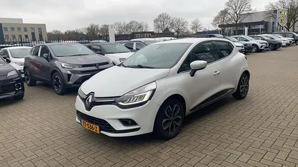 Wit Gebruikt 2018 Renault Clio IV Intens Hatchback | € 8.450 (Eerlijke prijs)
