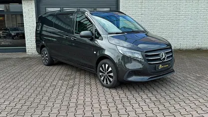 Zwart Occasion 2024 Mercedes Vito Van | € 53.500 (Eerlijke prijs)