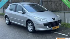 Grijs Gebruikt 2007 Peugeot 307 Premium Hatchback | € 1.999 (Eerlijke prijs)