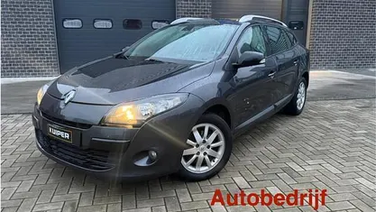 Grijs (metallic) Gebruikt 2012 Renault Mégane GrandTour Stationwagen | € 2.750 (Eerlijke prijs)
