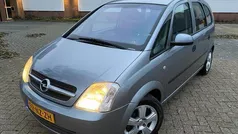 Grijs Gebruikt 2004 Opel Meriva MPV | € 2.600 (Eerlijke prijs)