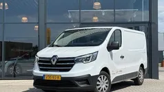 Wit Gebruikt 2023 Renault Trafic Komfort Van | € 21.999 (Eerlijke prijs)